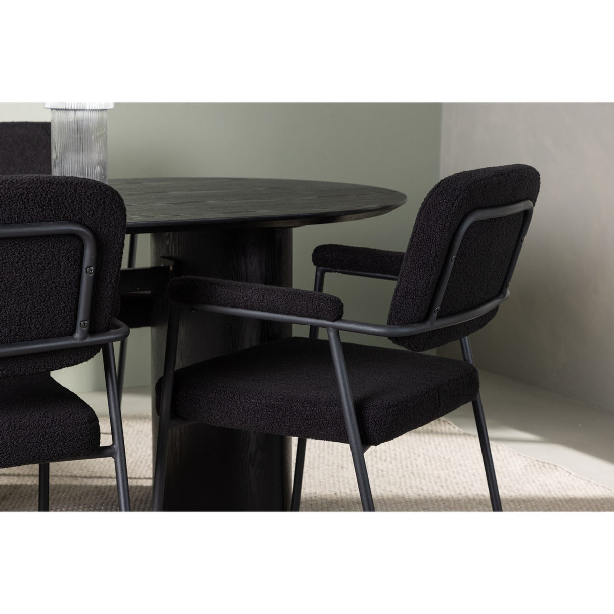 Isolde, Yesterday Oval matgrupp Svart, Svart, 180 x 90