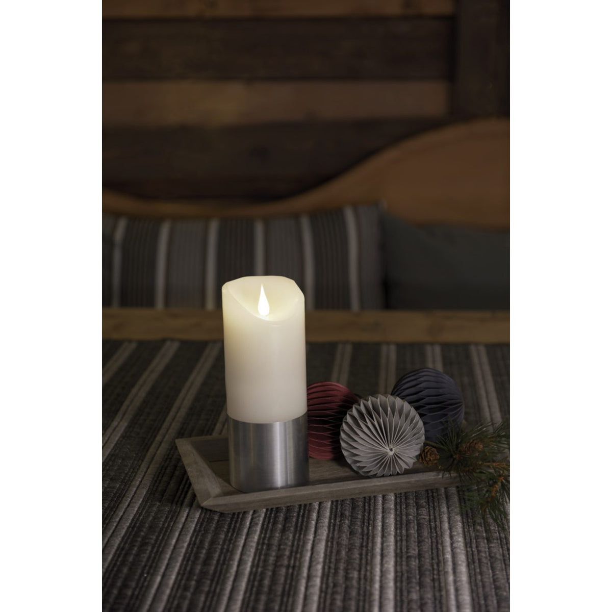 Vaxljus vitt med folie LED timer 4/8h 2xC Dekorationsljus El 7,5x17,5cm, Silver