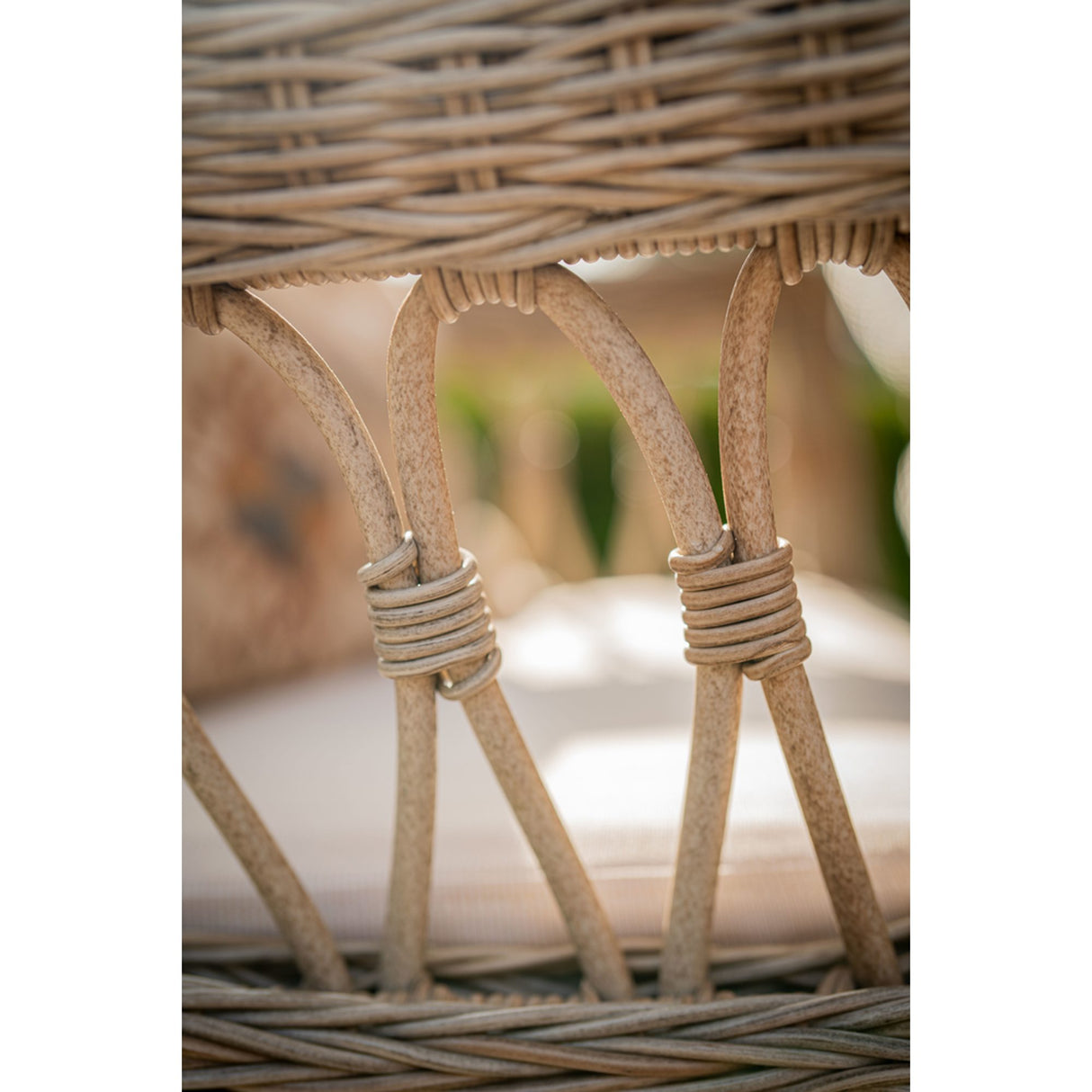 Fjäderö Utefåtölj