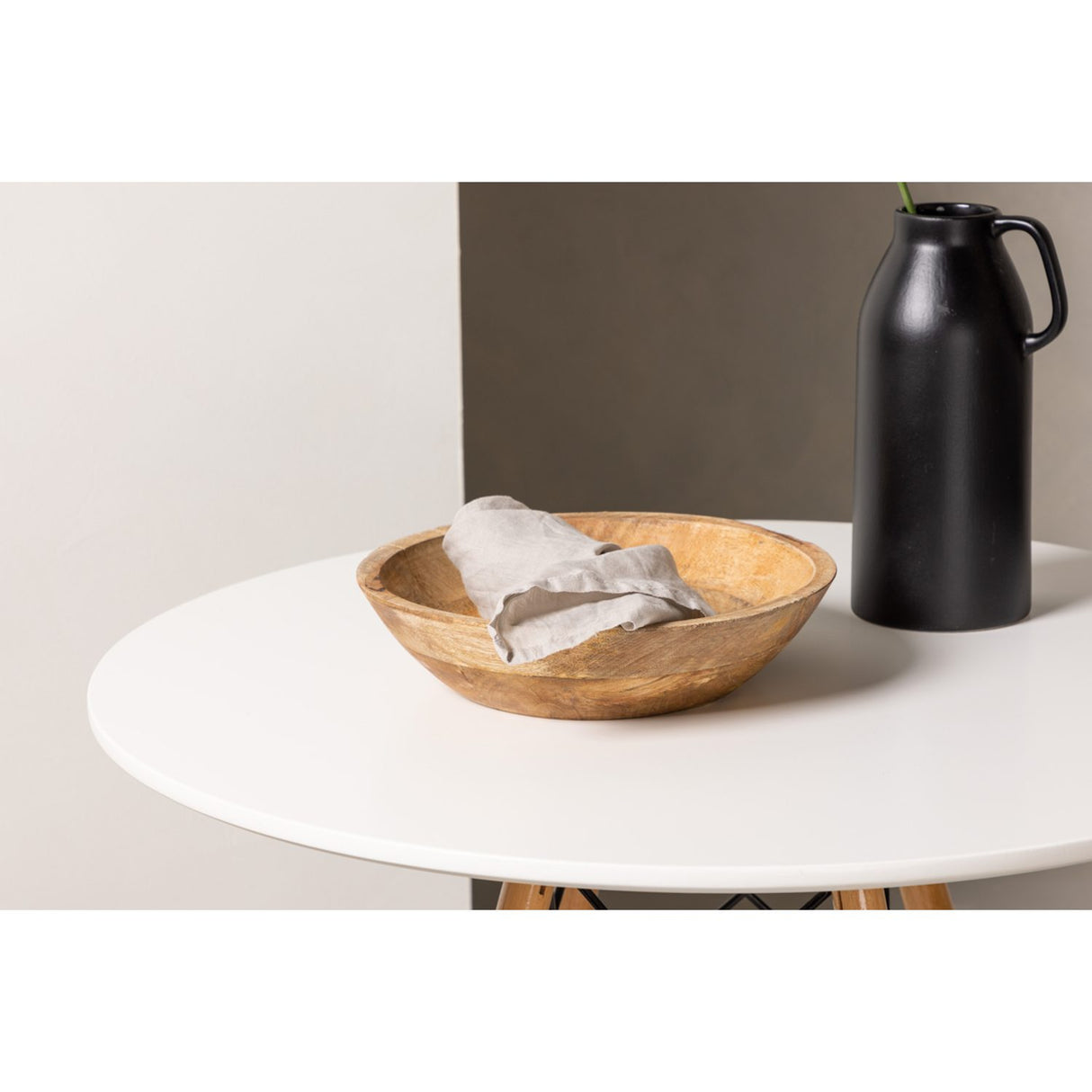 Danburi, Montros Rund matgrupp Svart, Vit, ⌀60