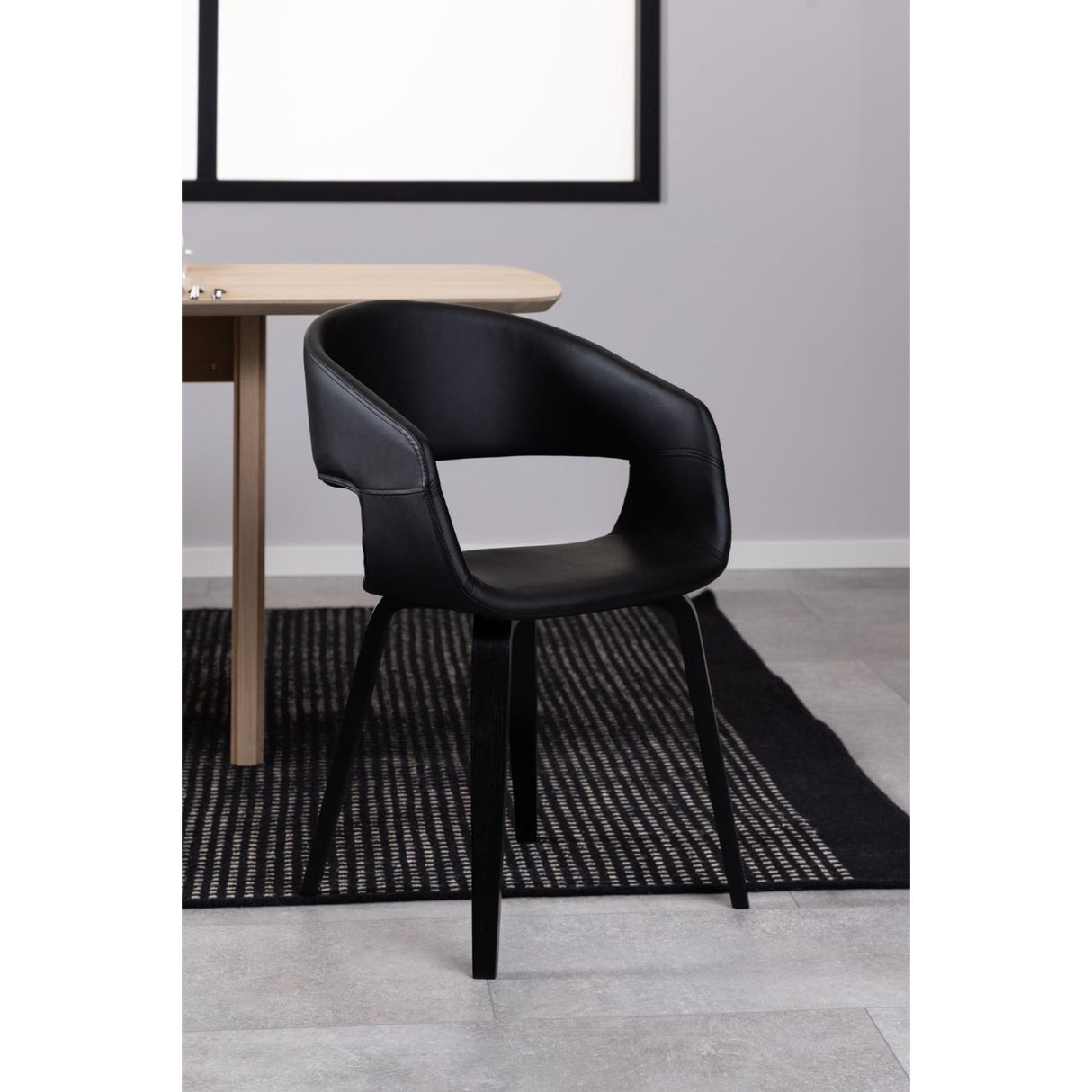 Ascue Karmstol PU Svart