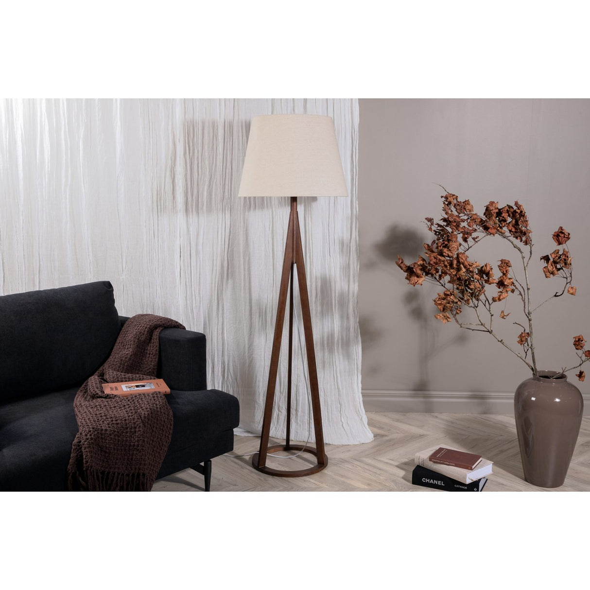 Kona Golvlampa Brun