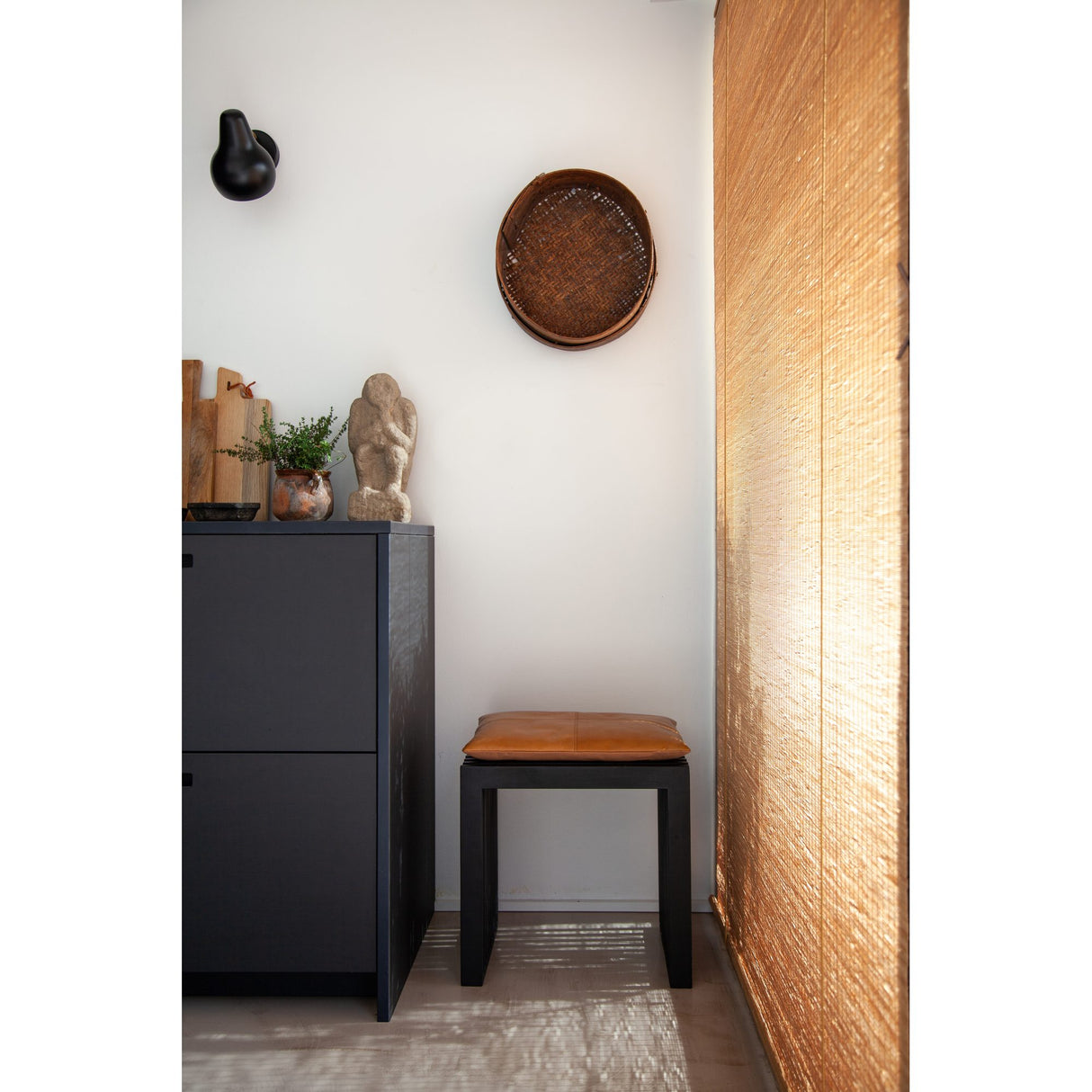 Rib Set Pall Svart Mahogny, Ljusbrun Sittdyna