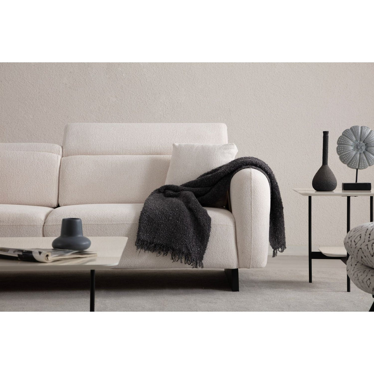 Caprice White (230 x 75 x 100 cm) 3-sitssoffa