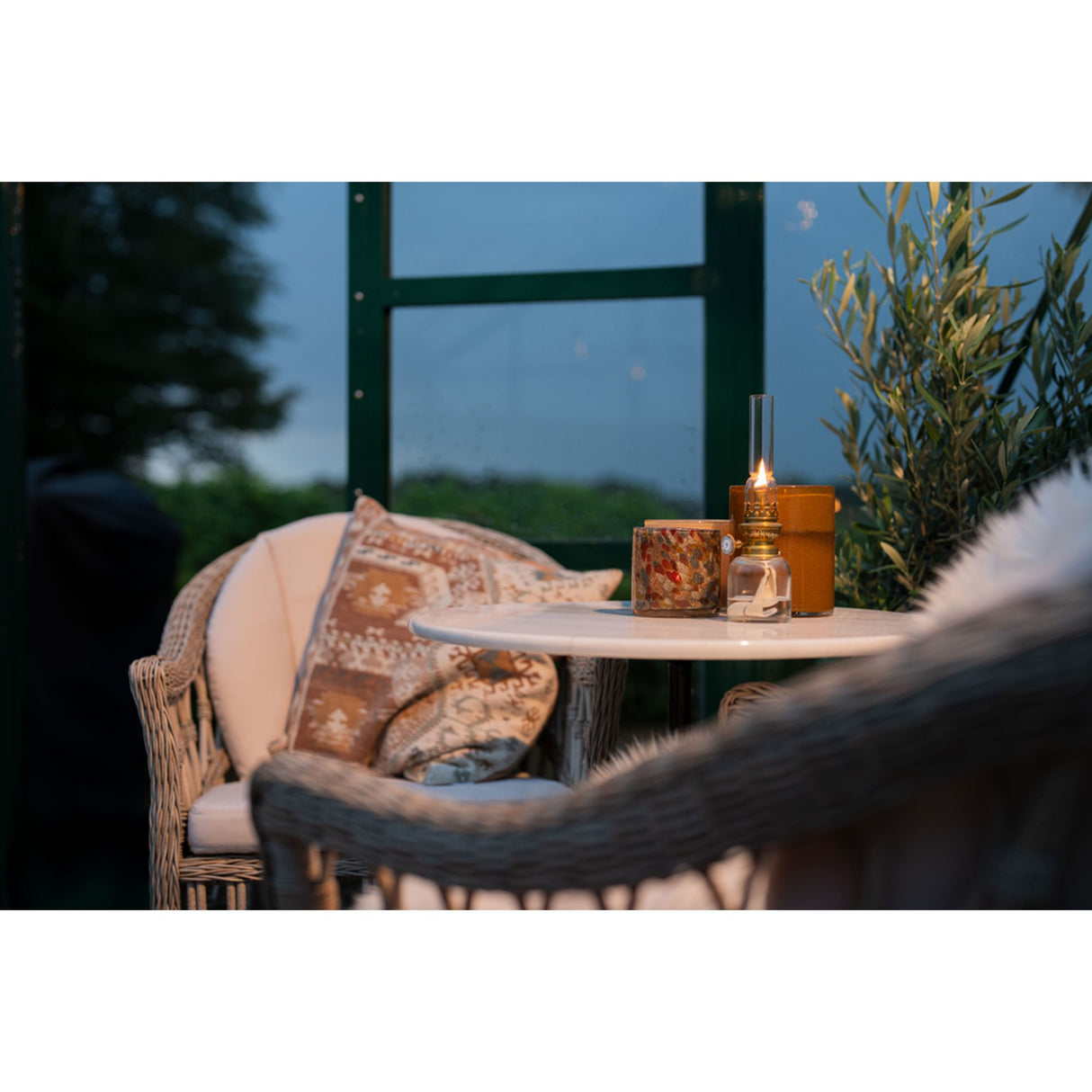 Fjäderö Utefåtölj