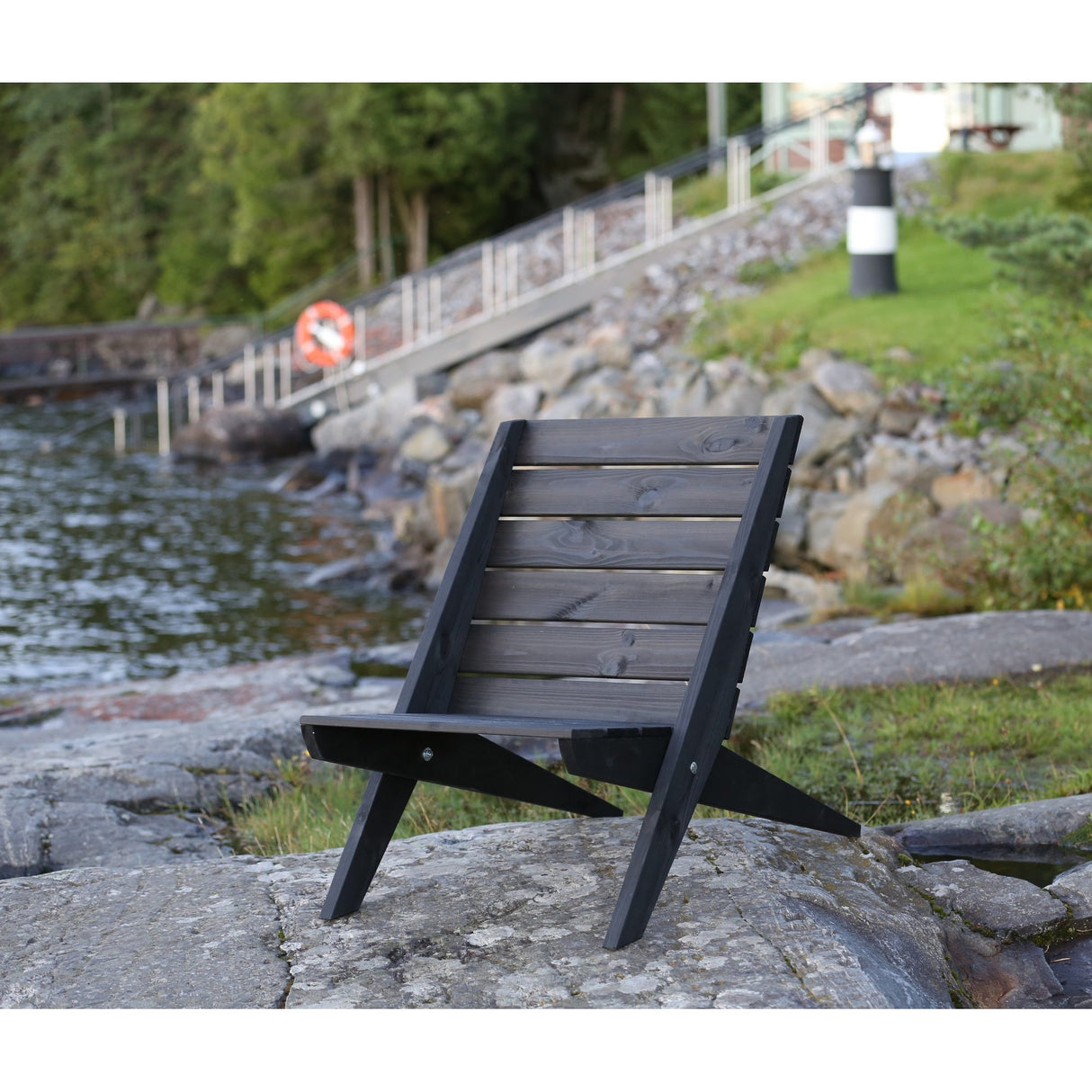 Granny Utestol Furu Oljad Svart