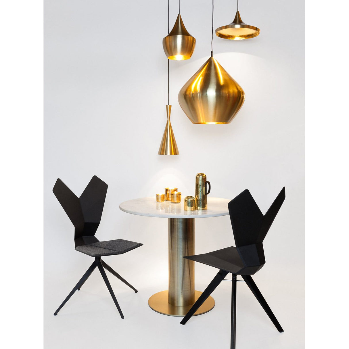 Tube Matbord med stenskiva Brass, 90 cm