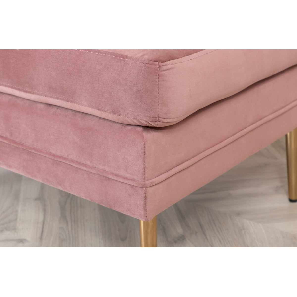 Boom Pall Rosa, Polyestersammet