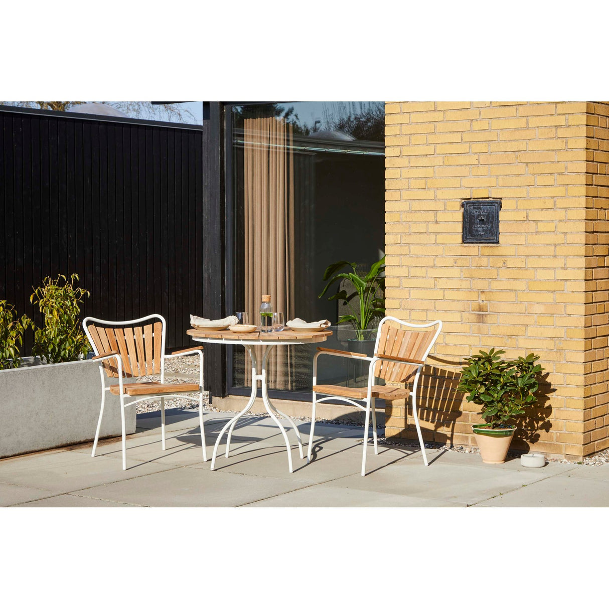 Ellen Trädgårdsmöbelset i Teak och Aluminium 80 cm + 2 stolar, Vit