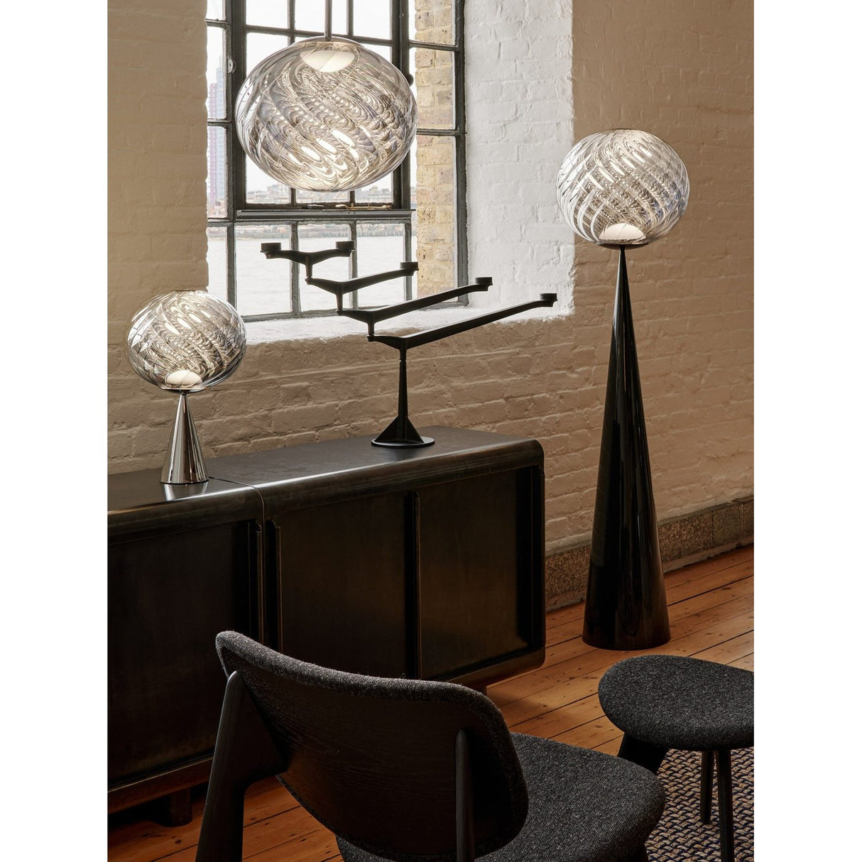 Whirl Golvlampa Silver/Black