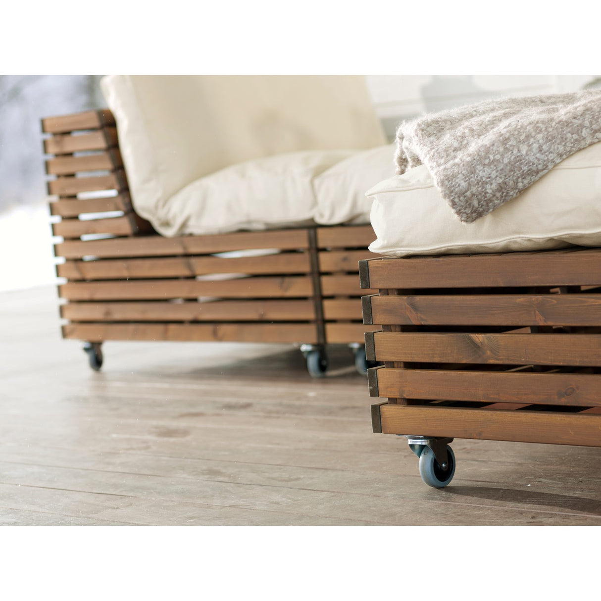 Bara Vara Utefåtölj Brun