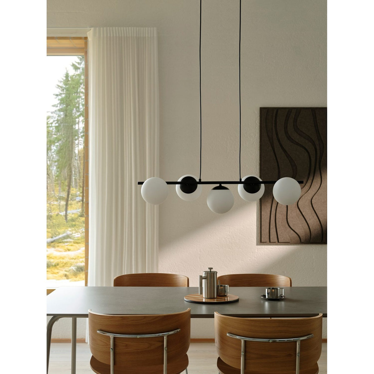 Lilly Taklampa Svart