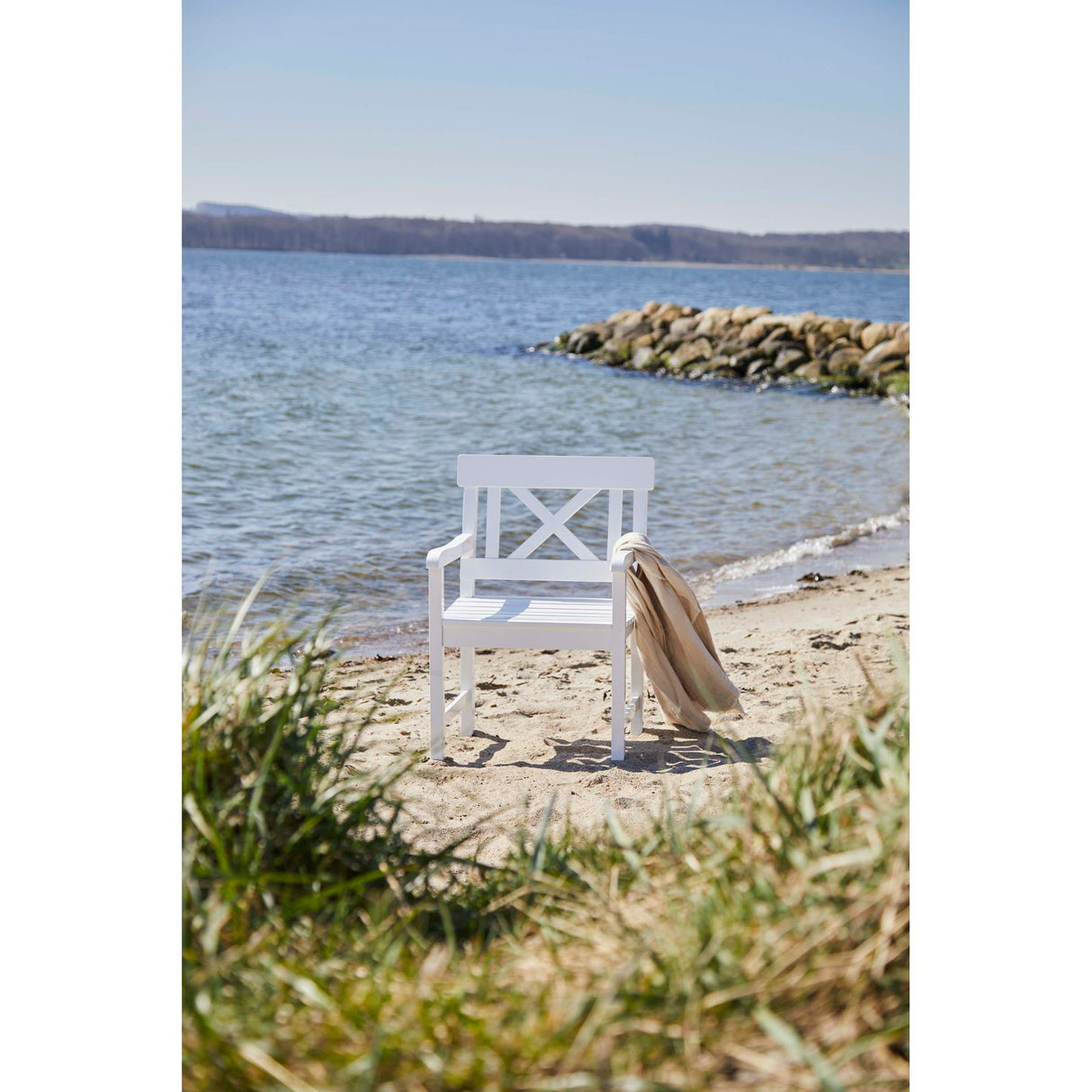 Sofiero Trädgårdsmöbelset med 1 Bord, 1 Bänk och 2 Stolar Vitlack