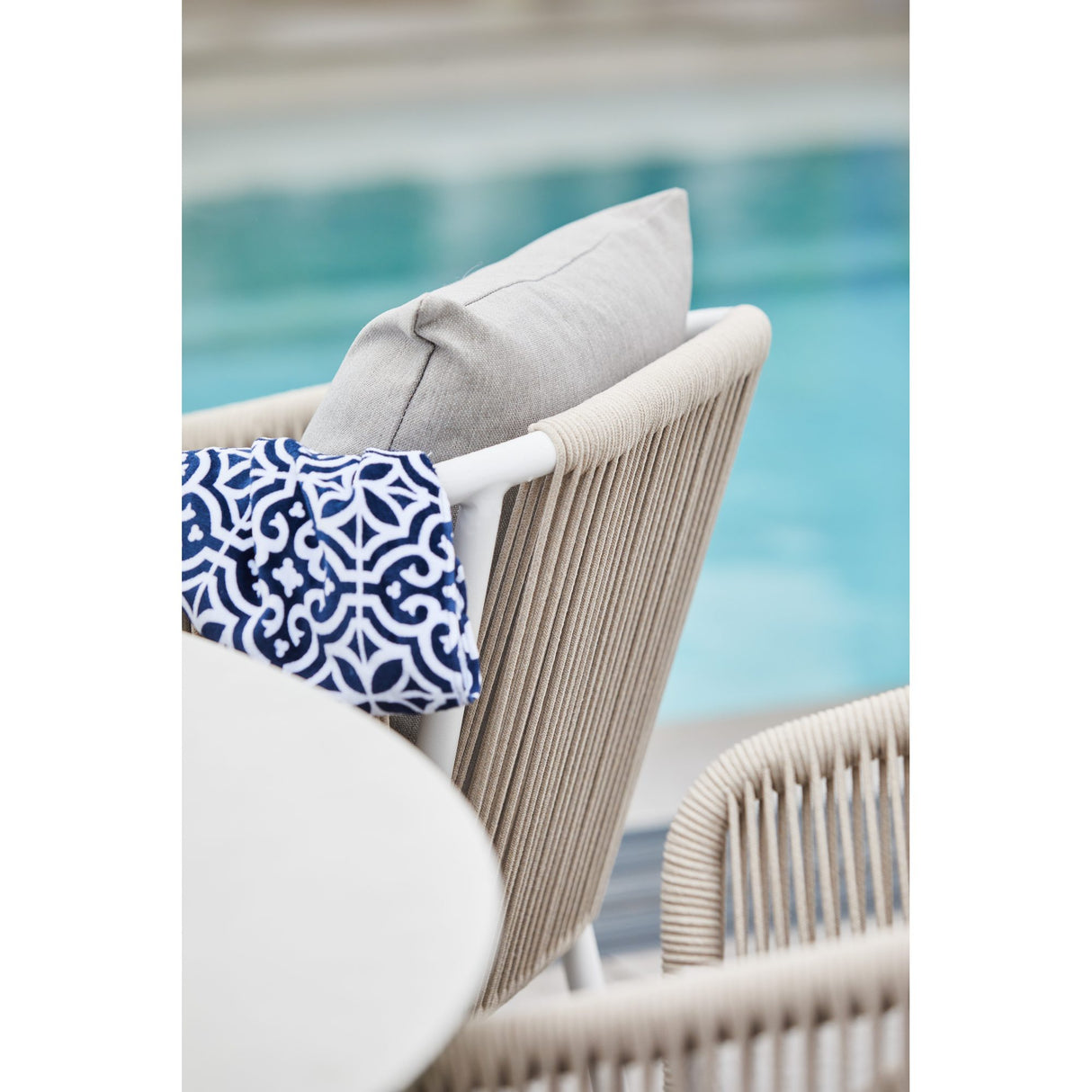 Oxhult Utebord Ø145 cm Vit