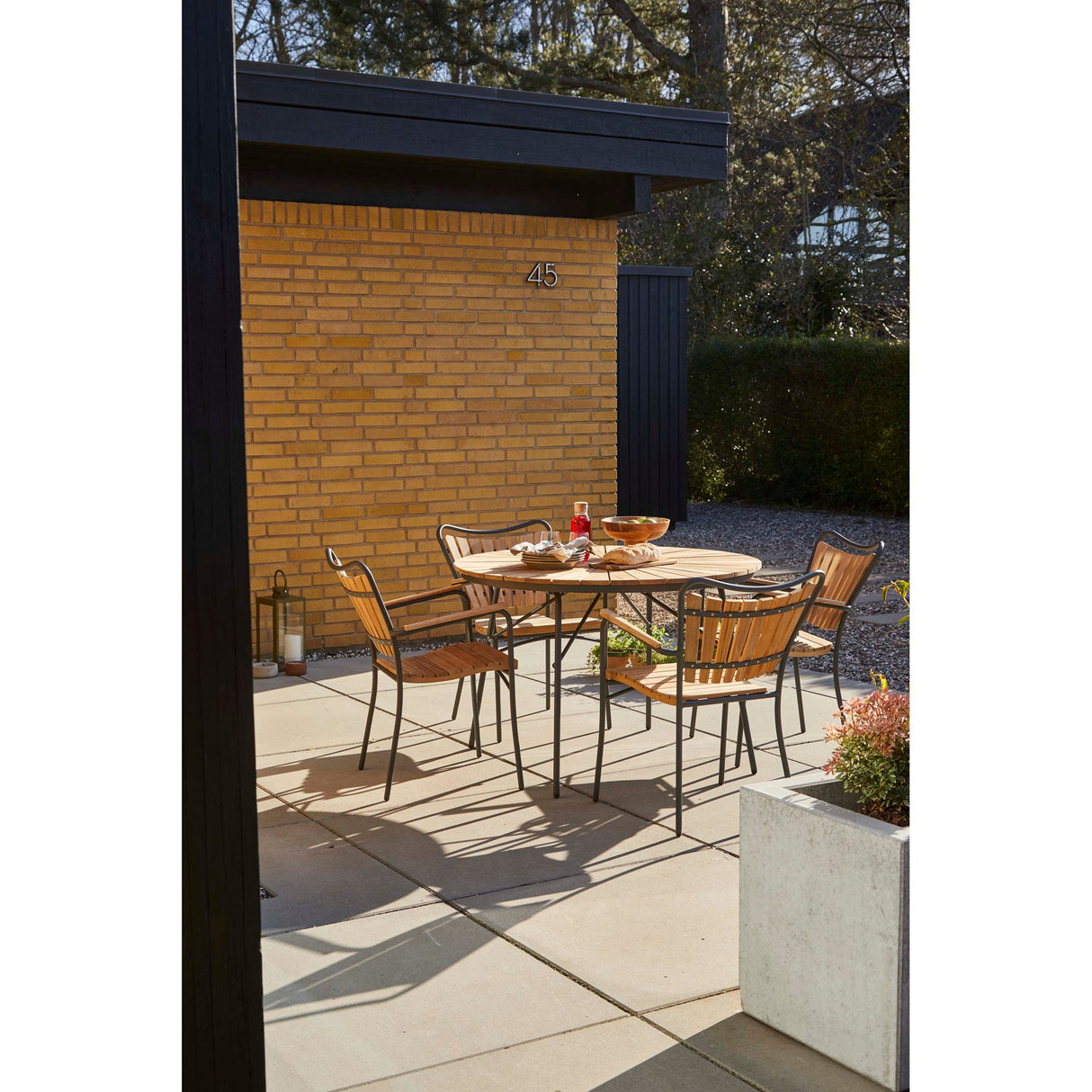 Ellen Trädgårdsmöbelset i Teak och Aluminium 110 cm + 4 stolar, Antracit