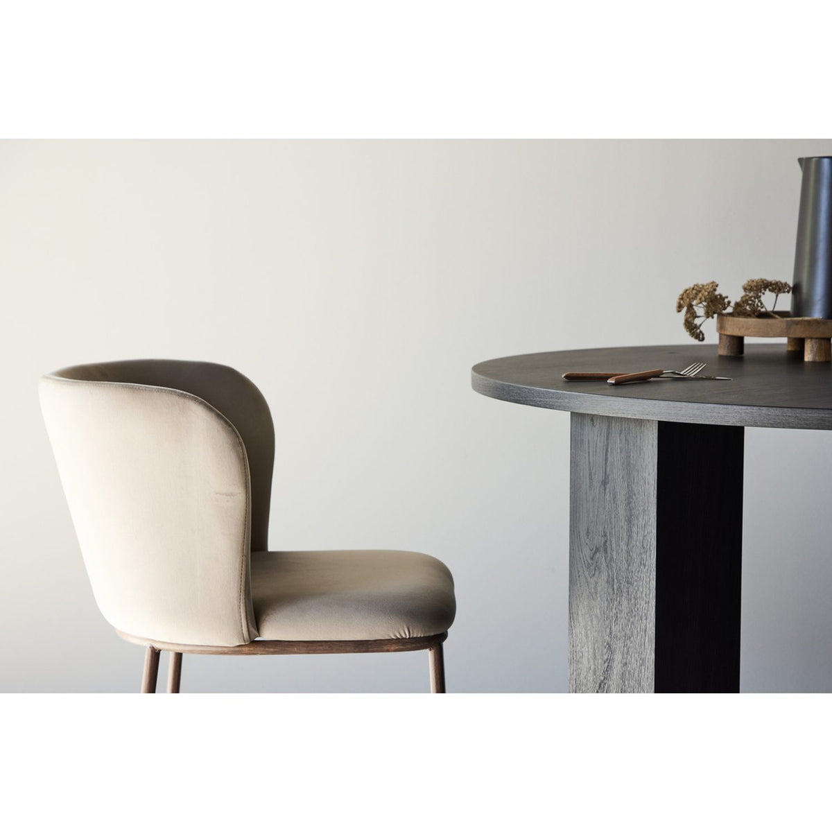 Edina Matstol Beige
