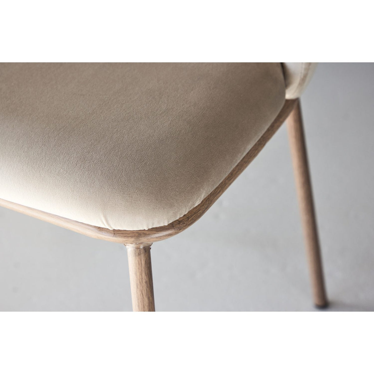 Edina Matstol Beige