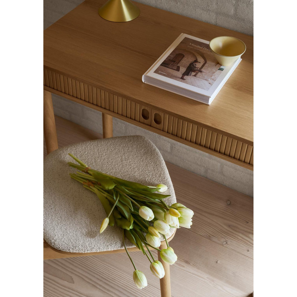 Trysil Skrivbord 75x100x50 cm