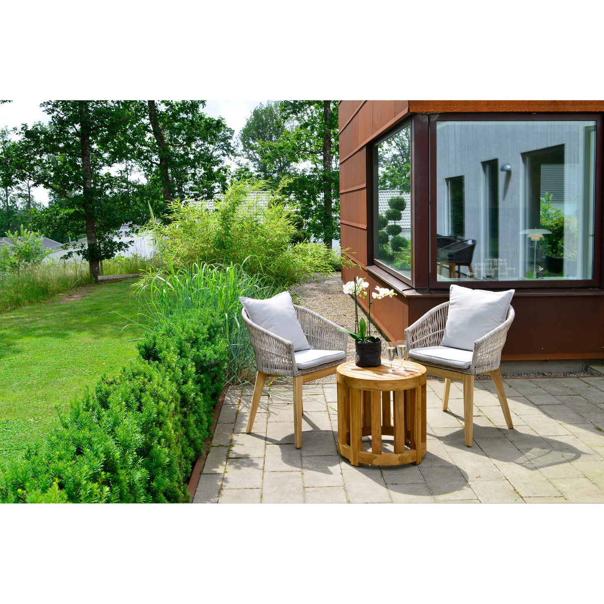 Himmelsnäs Utesidobord Ø50 cm Brun