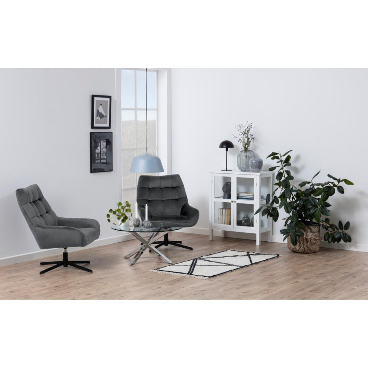 Avril Vilofåtölj Vic tyg Mörkgrå