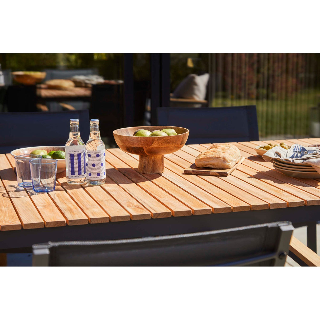 Mood Classic Trädgårdsbord i Teak/Antracit Aluminium 167x100 cm