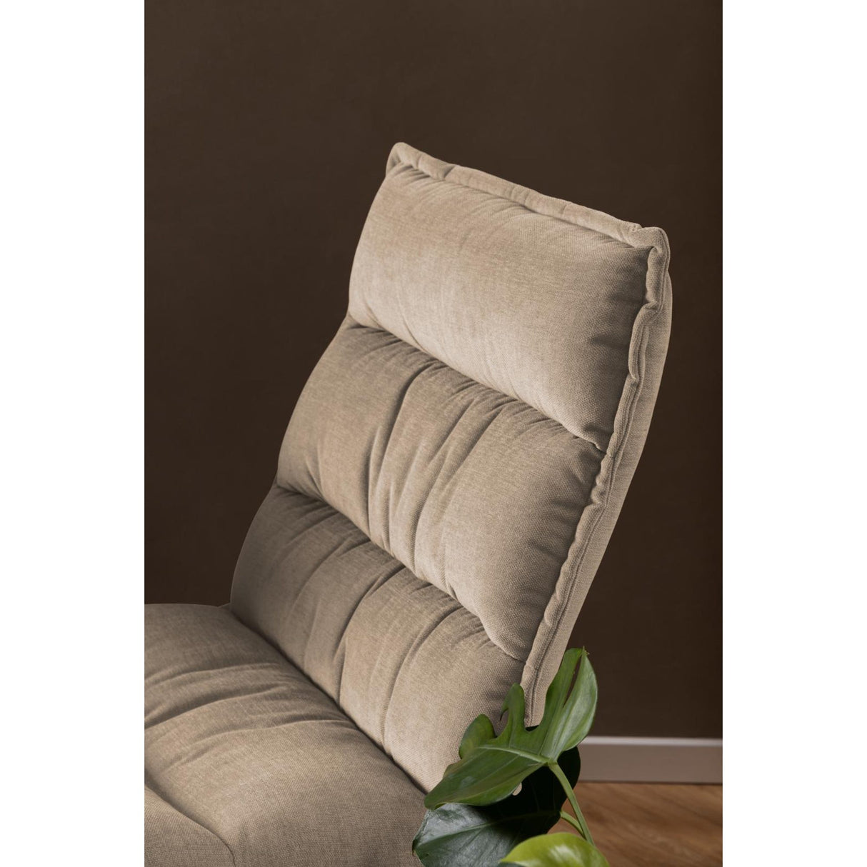 Loos Loungefåtölj Danny tyg Beige