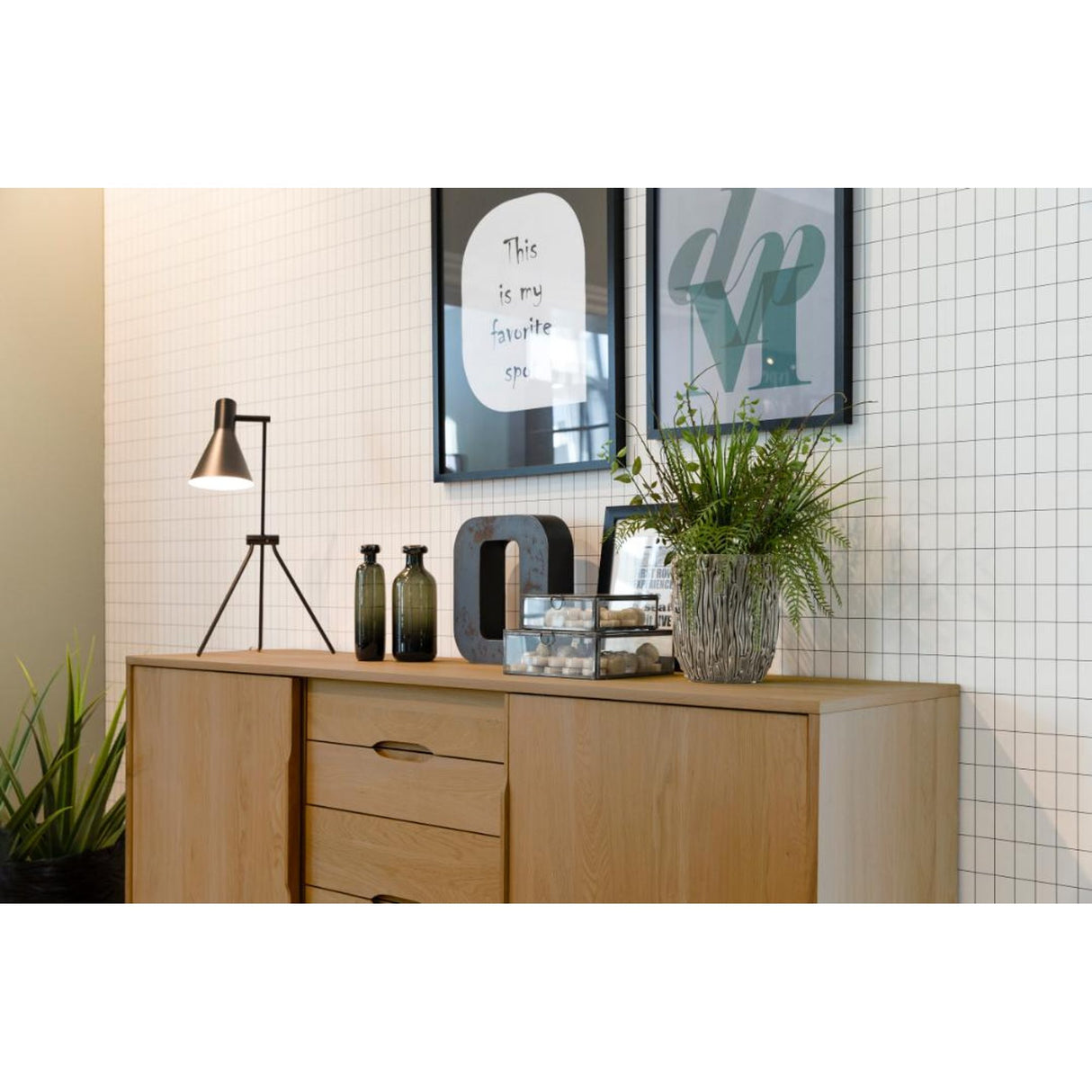 Molde Sideboard 180x44 cm Ek