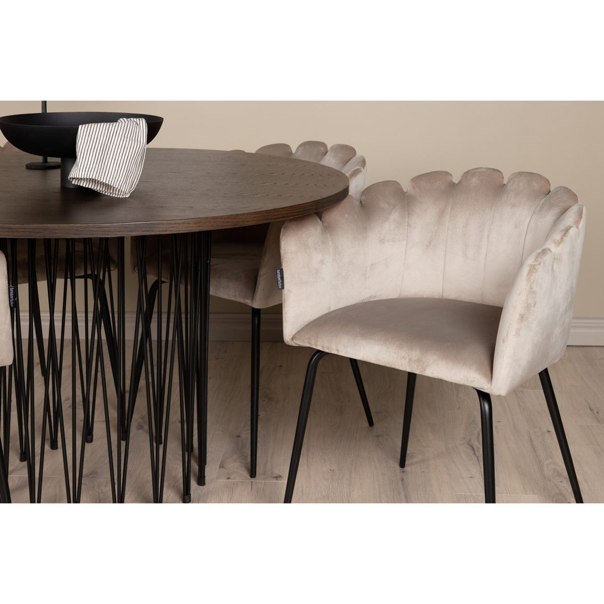 Stone, Limhamn Rund matgrupp Beige,Svart, Svart, mocka, ⌀120