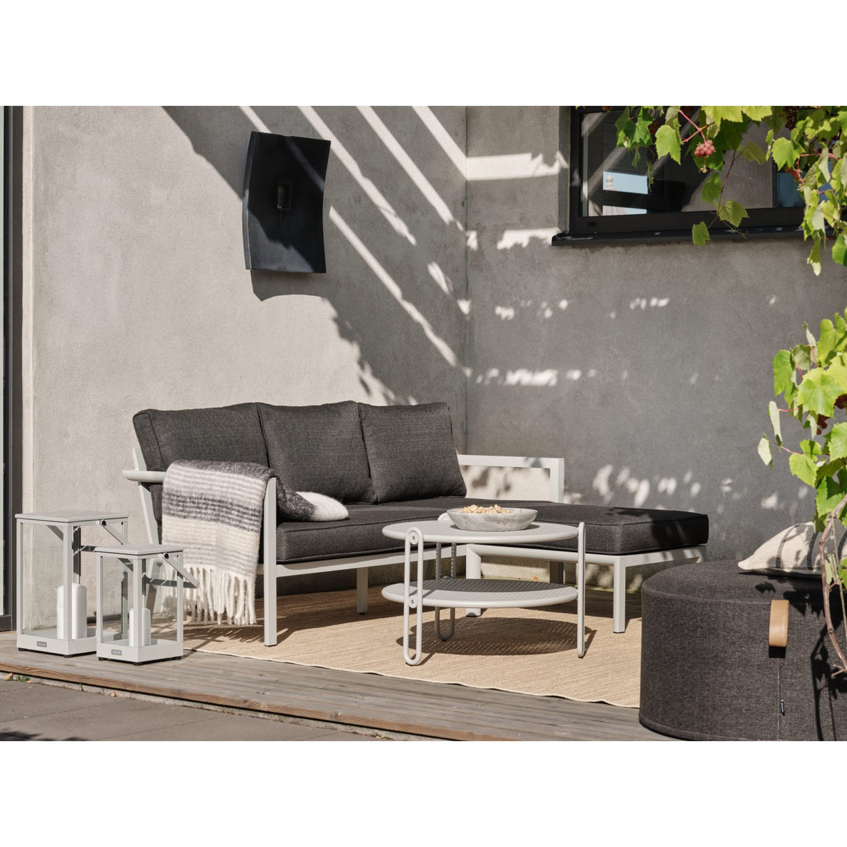 Blixt Utesoffbord 65x42 cm Light Grey