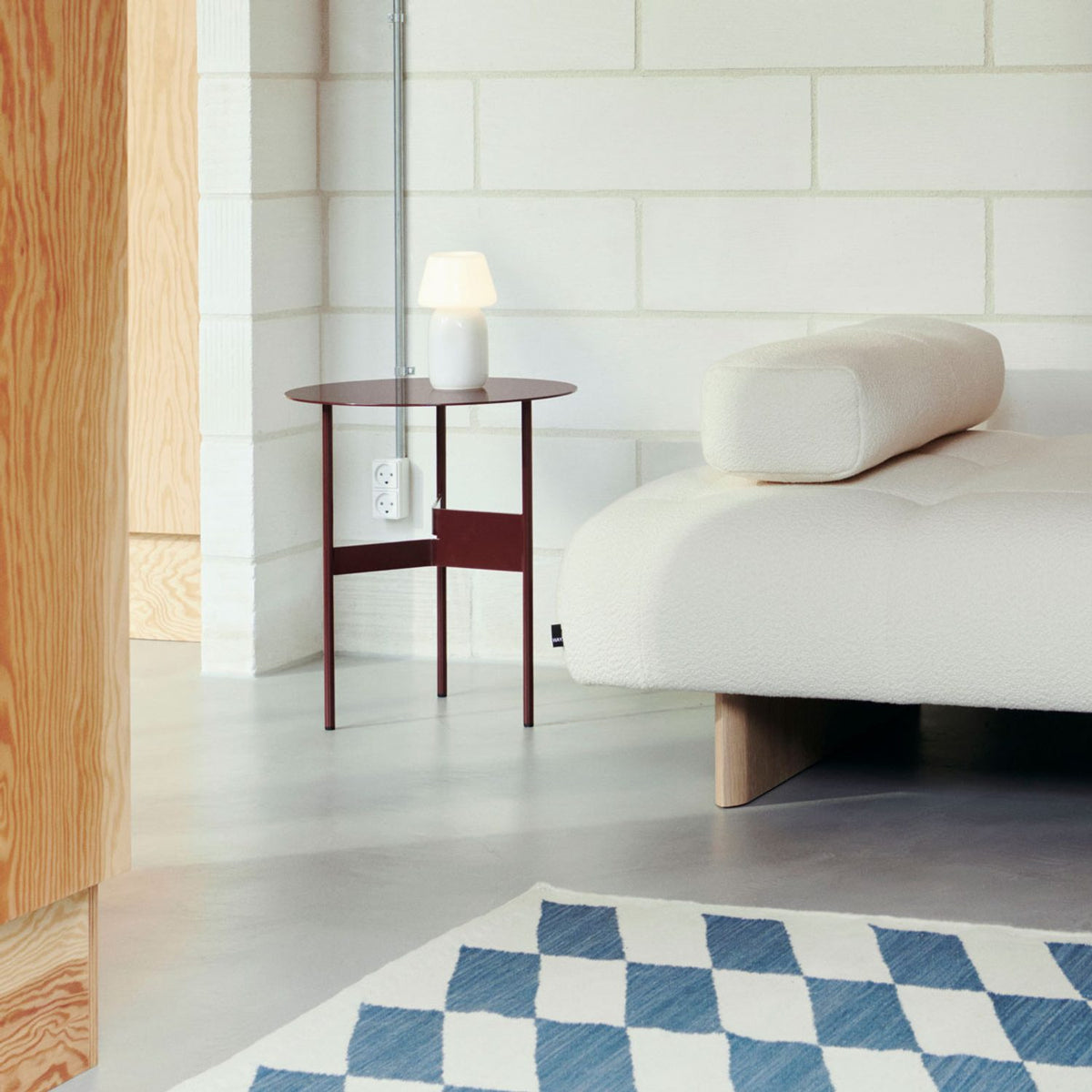 Shim Ø54 × H44 cm Soffbord Eggshell