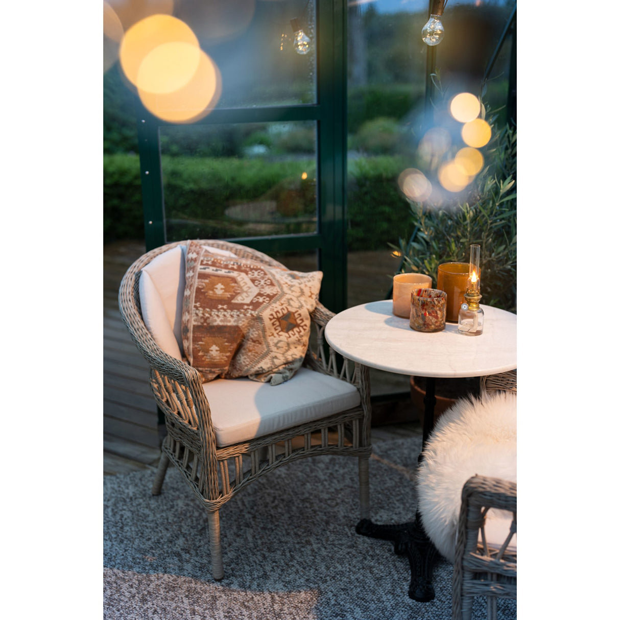 Fjäderö Utefåtölj