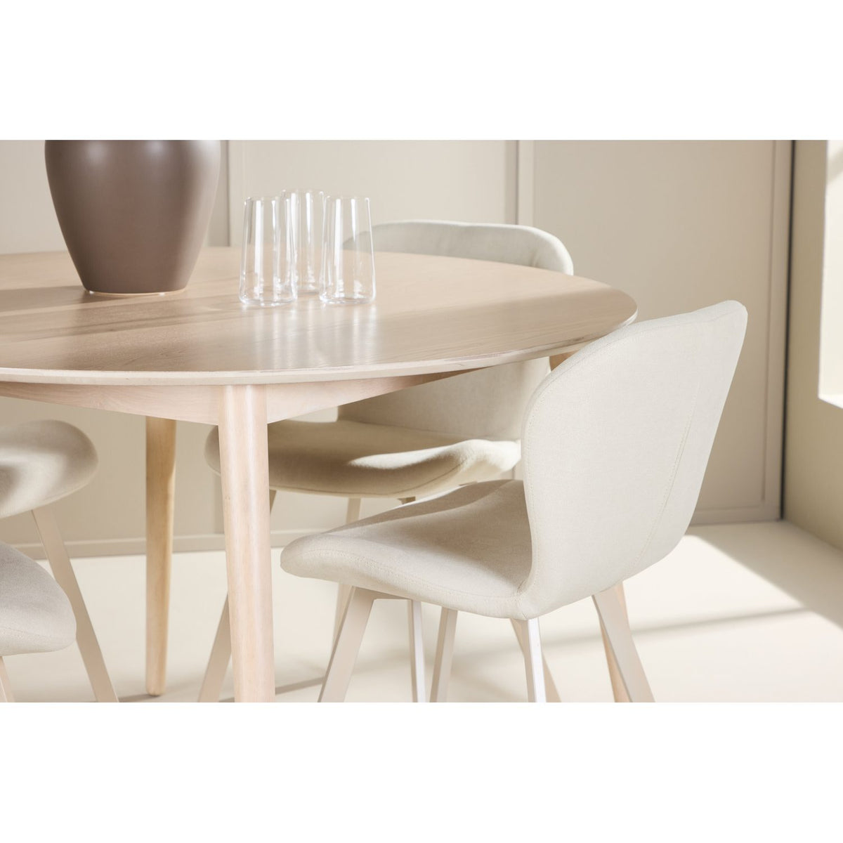 Flora, Lilja Runt matgrupp Beige, Vitlasyr, ⌀120