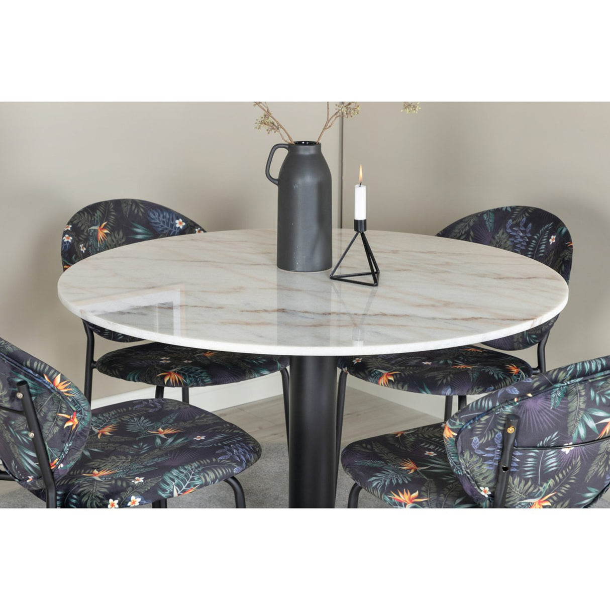 Estelle, Vault Rund matgrupp Svart, Vit, 4st