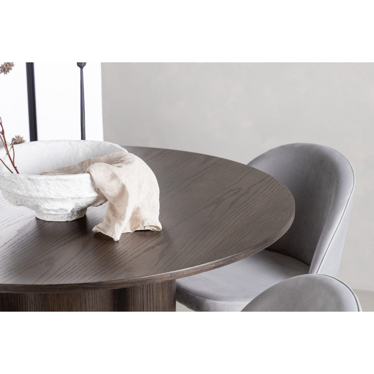 Olivia, Velvet Rund matgrupp Mocka