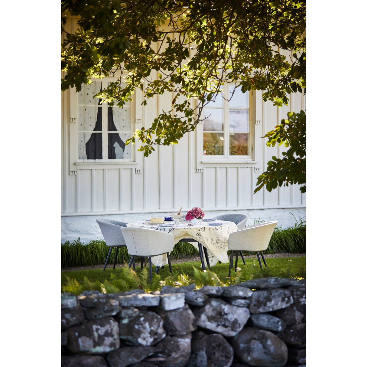 Oxhult Utebord Ø145 cm Svart