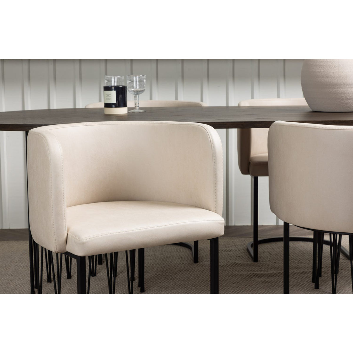 Stone, Simrishamn Oval matgrupp Beige,Svart, Svart, mocka, 220 x 100