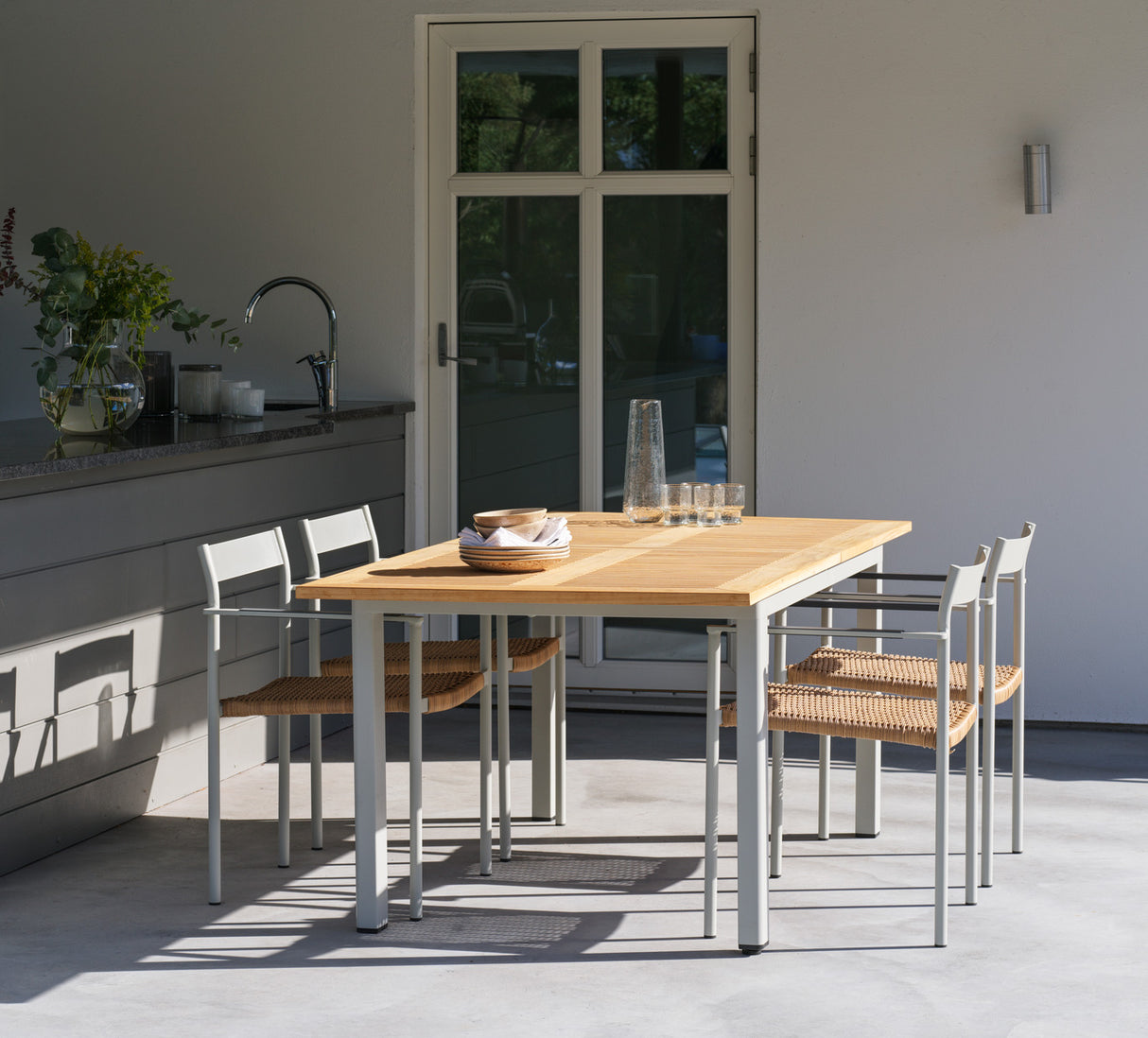 Lyon Utebord 92x152-210 cm Light Grey/ Teak