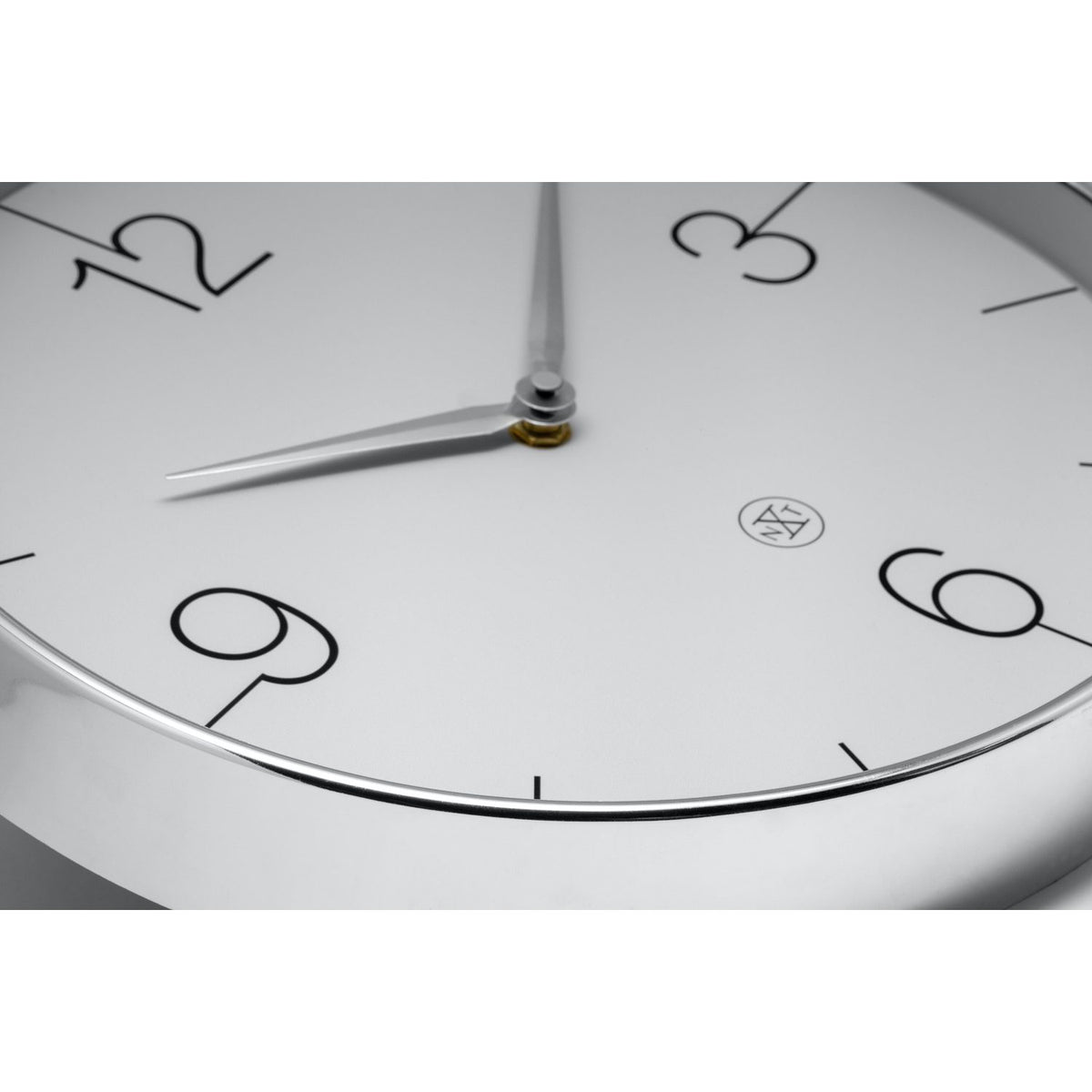 Finesse nxt 30,5 cm /grå Väggklocka Krom