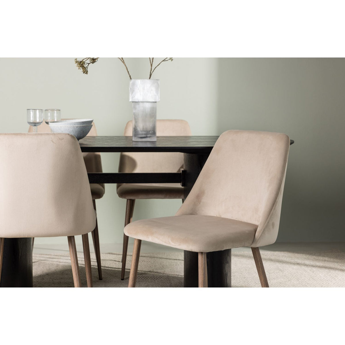 Isolde, Night Oval matgrupp Valnöt, Beige, Svart, 180 x 90