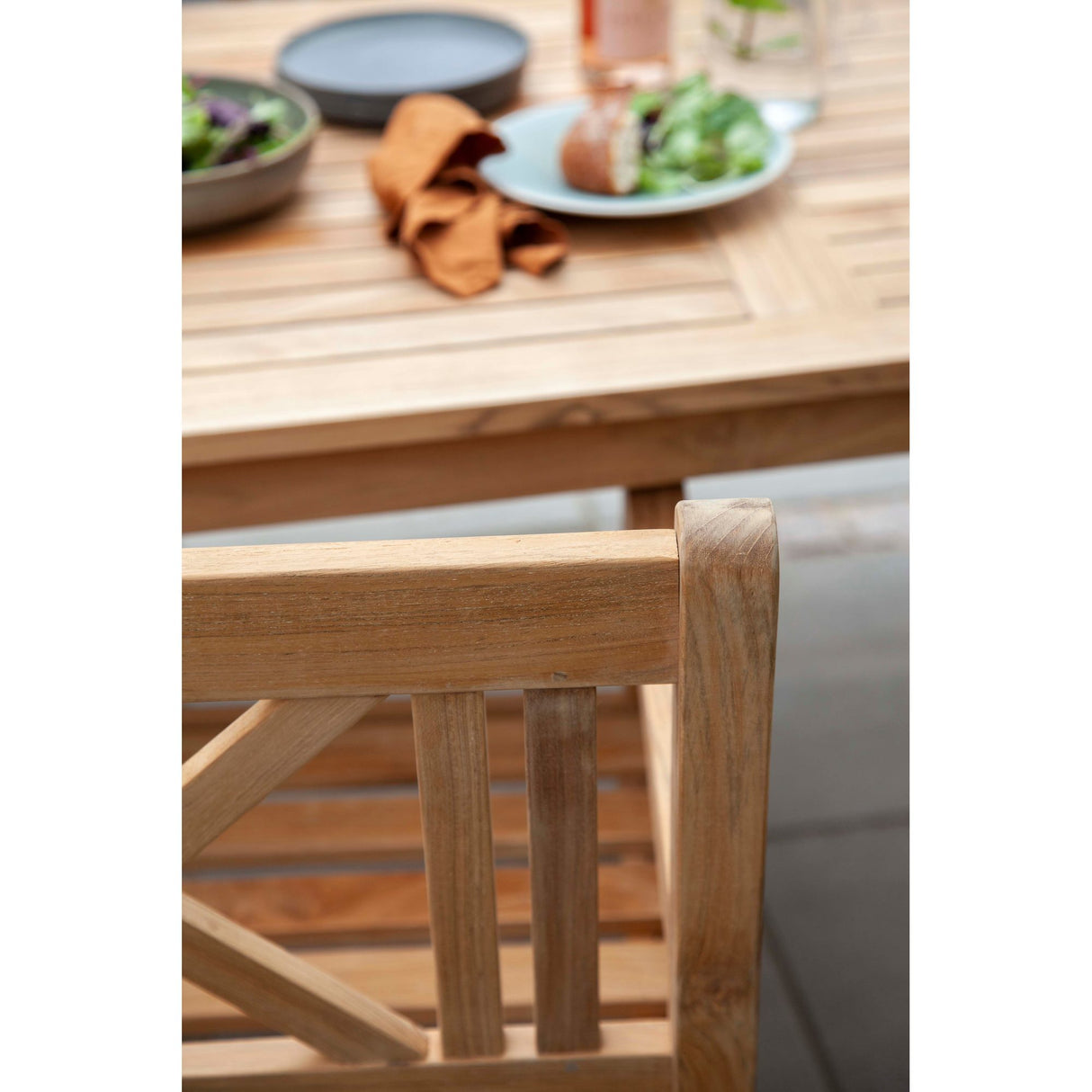 Rosenborg Trädgårdsmöbelset med 1 Bord, 1 Bänk och 2 Stolar Teak