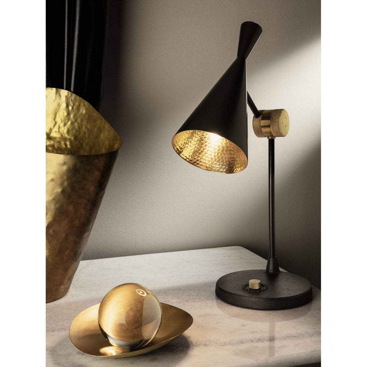 Beat Bordslampa Black