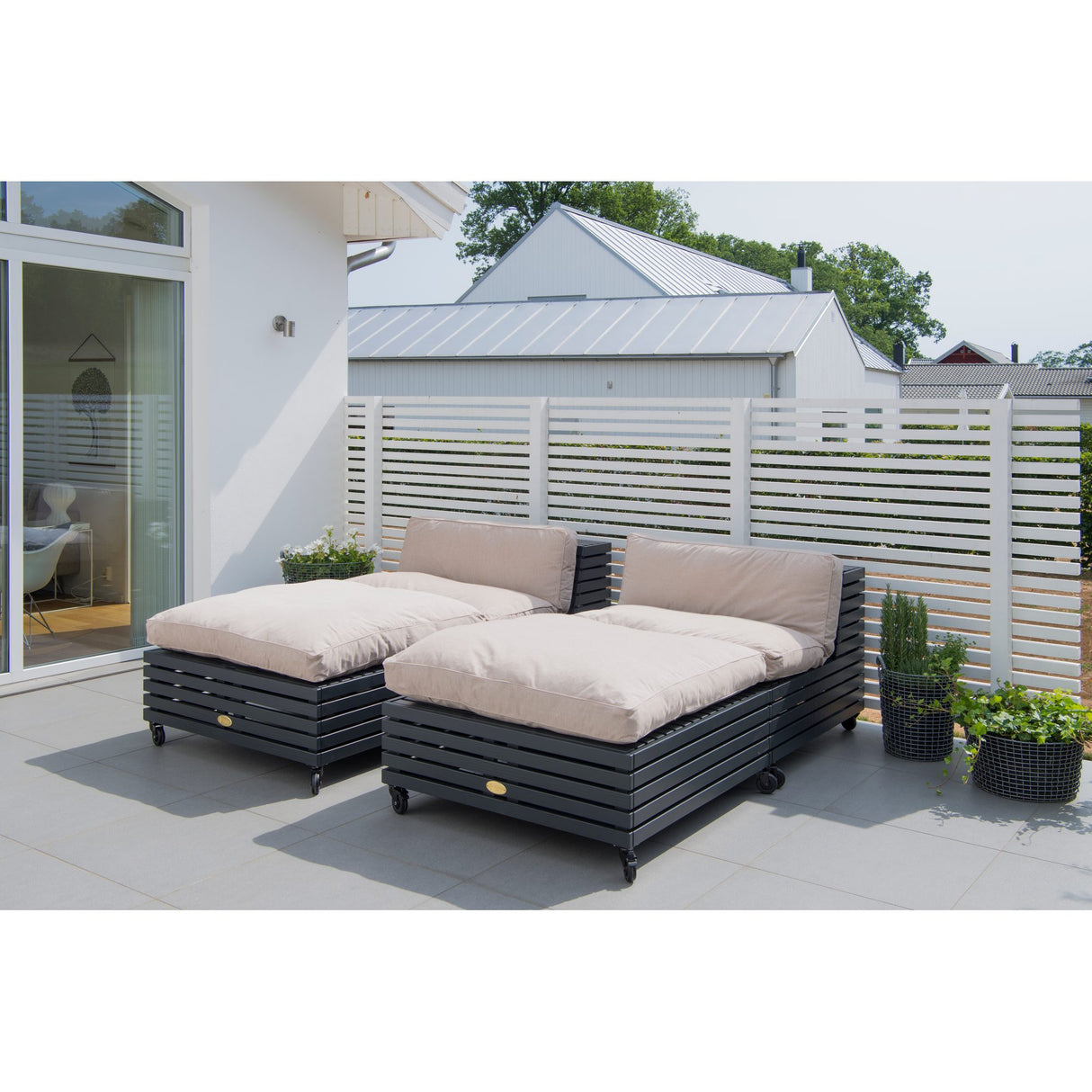 Bara Vara Utefåtölj Grå