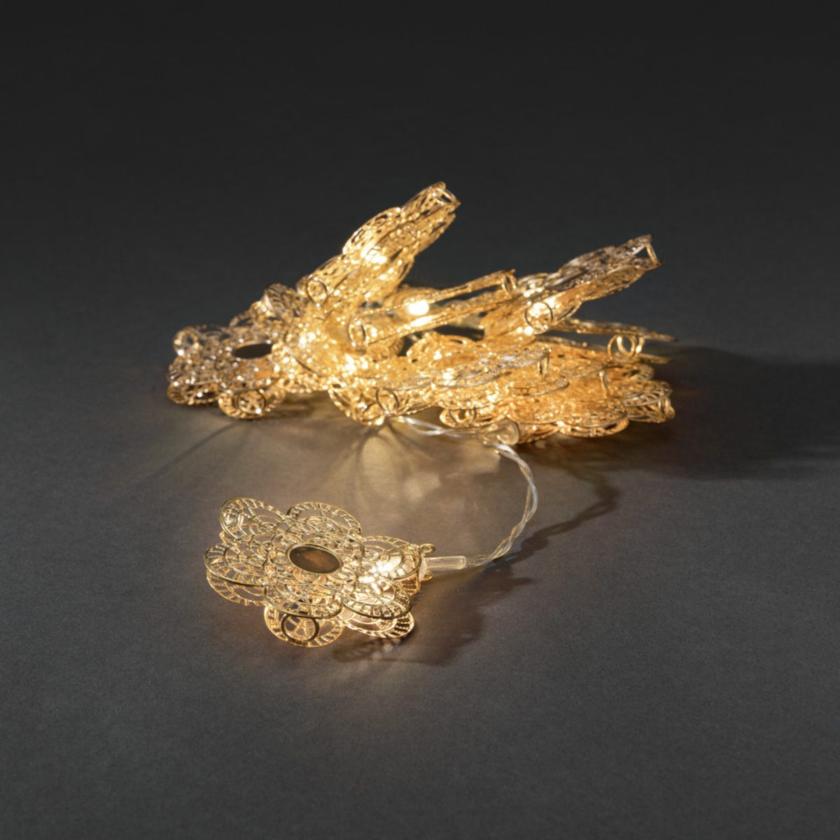 10 Varmvita LED Metall Blommor Ljusslinga Inomhus Guld