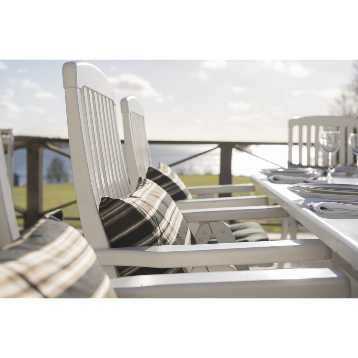 Amelia Positionsfåtölj Vit