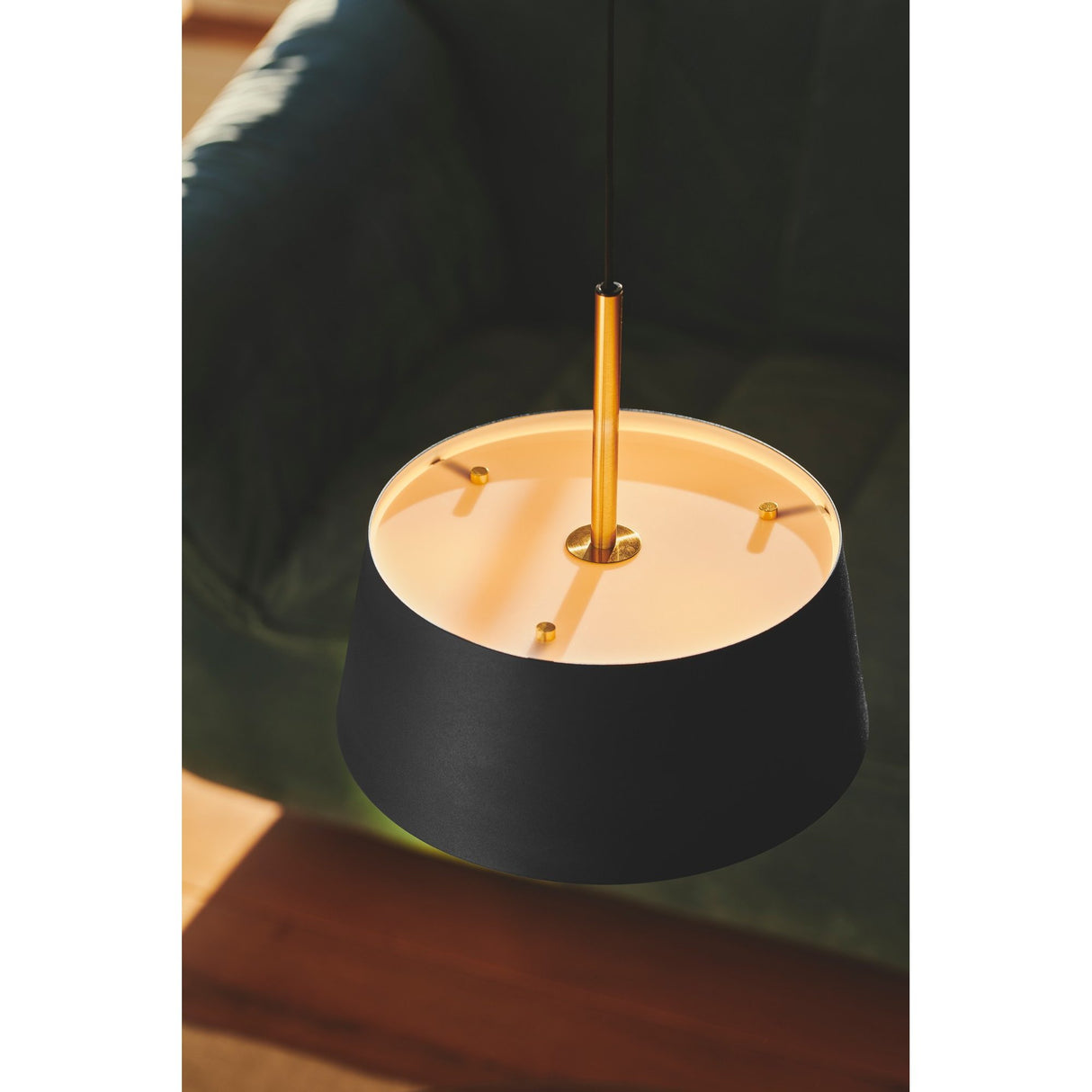 Clasi Svart Taklampa 30 cm