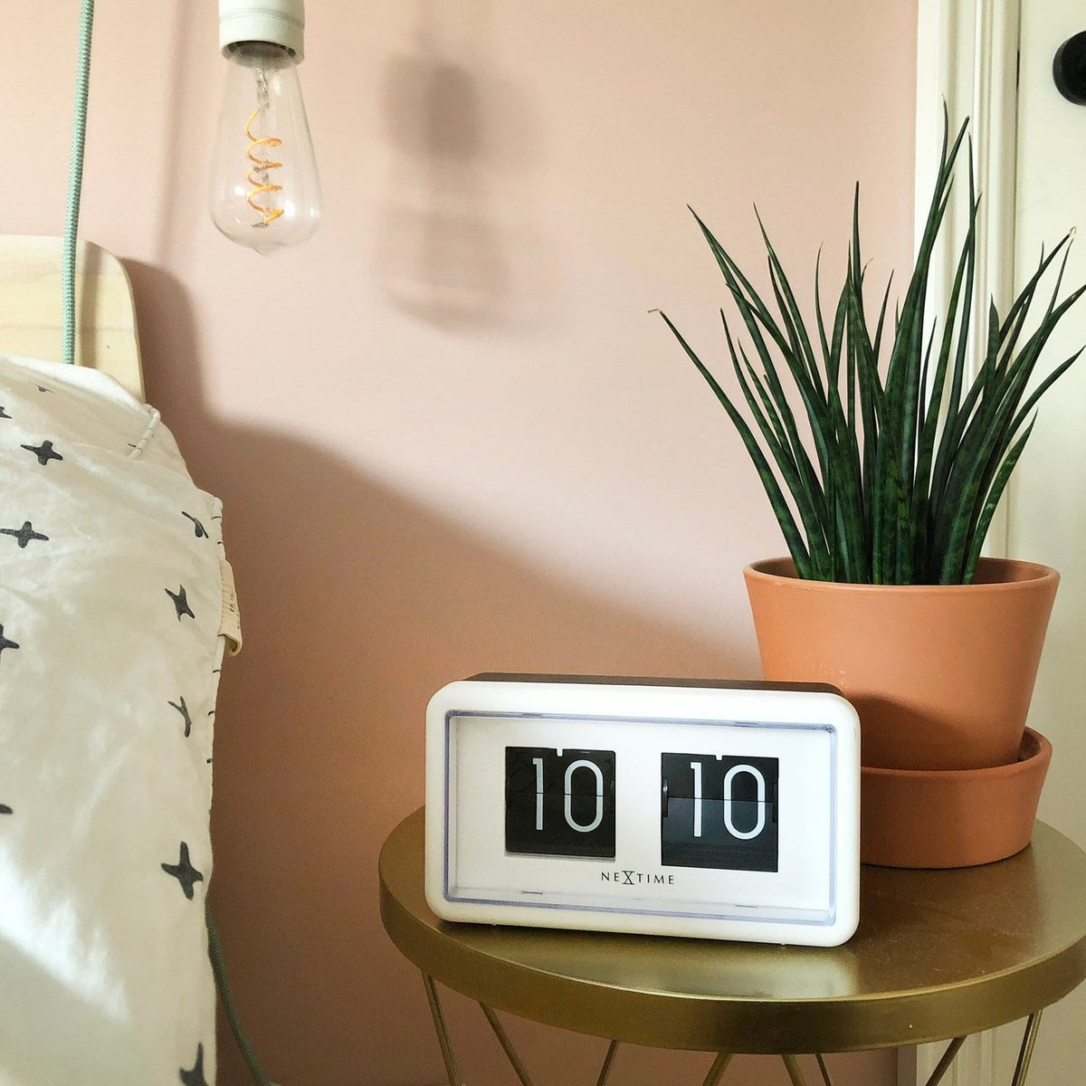 Flip clock 24hr 18 cm Bords-/Väggklocka Vit