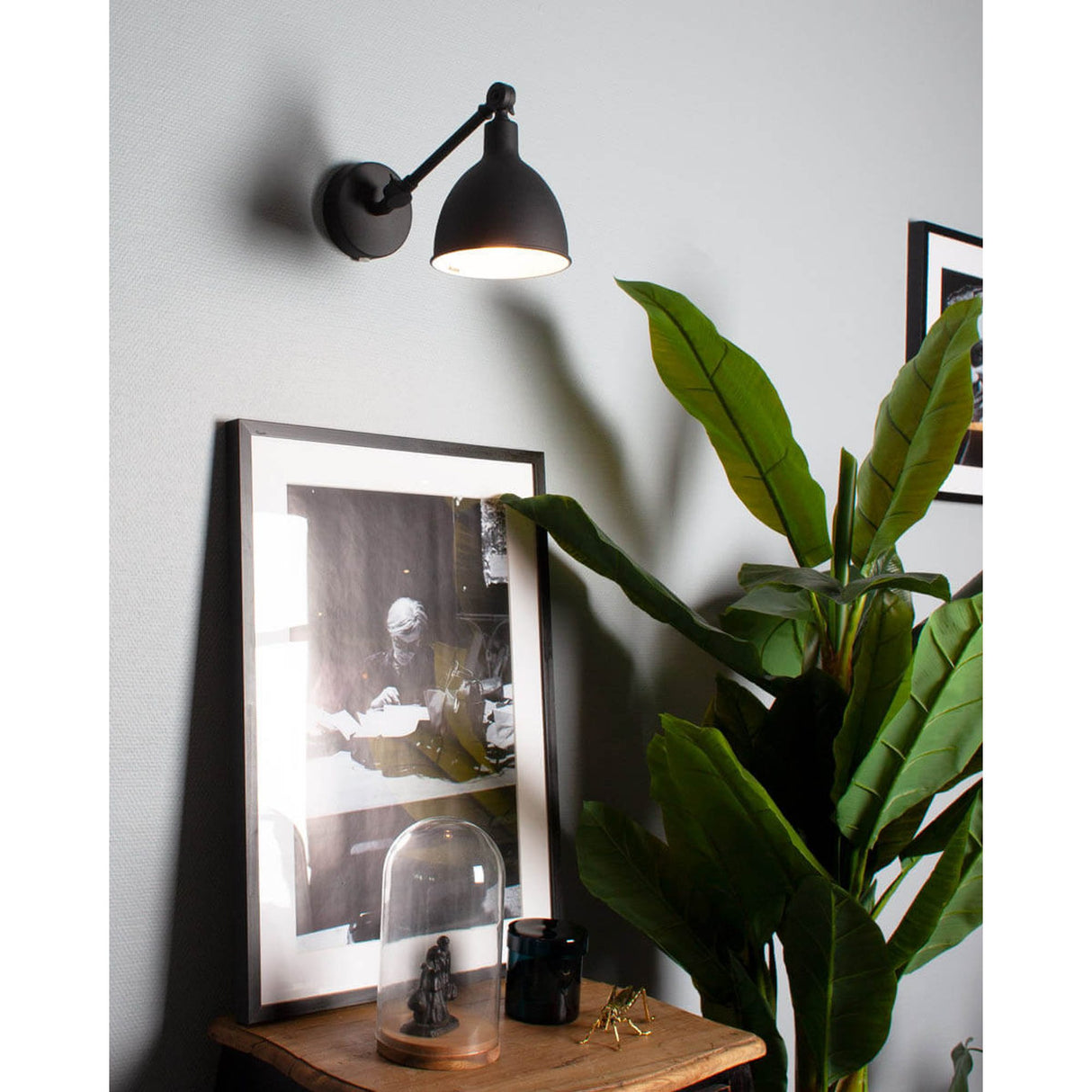 Bazar Mini Vägglampa Sandsvart