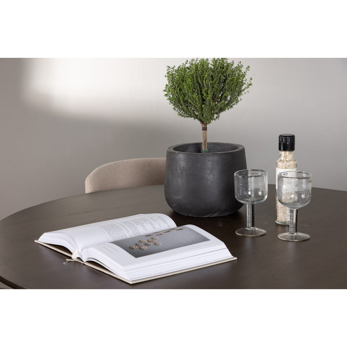 Kaseidon, Modesto Rund matgrupp Beige, svart, Mörkbrun, ⌀100