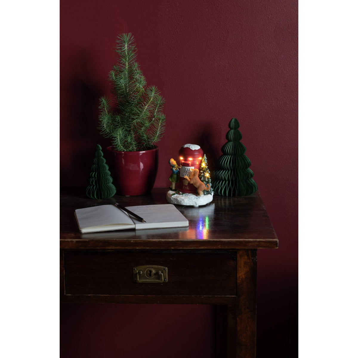 Postlåda med Tomte LED Stående Ljusdekoration Inne
