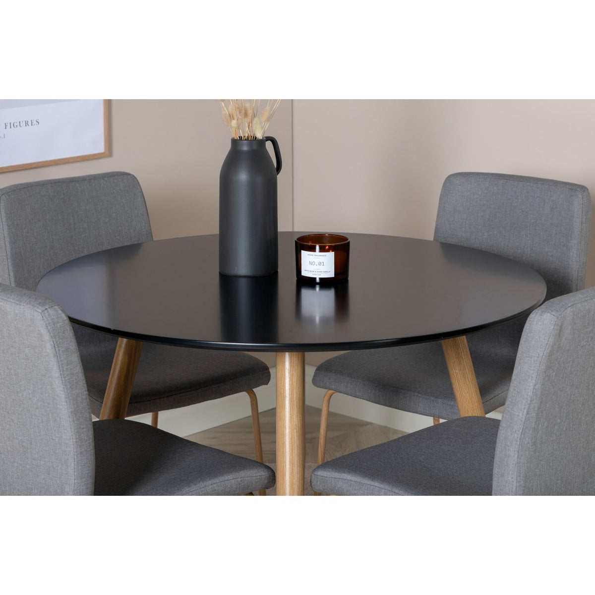 Mace, Plaza Rund matgrupp